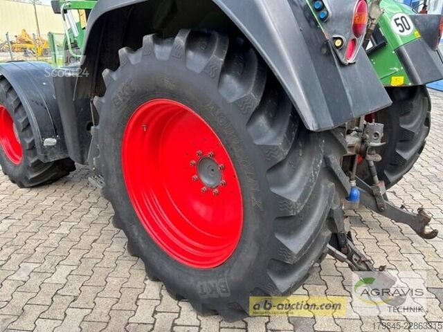 Traktor Fendt 712 VARIO