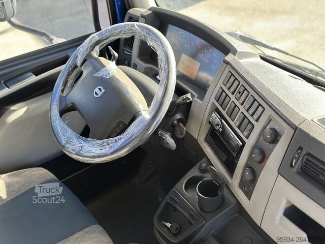 Autocarro con cassone Volvo FL 210
