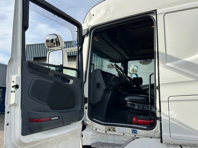 Standaard-SZM Scania R520 V8 6x2 Boogie / Retarder / Full Air / Euro 6