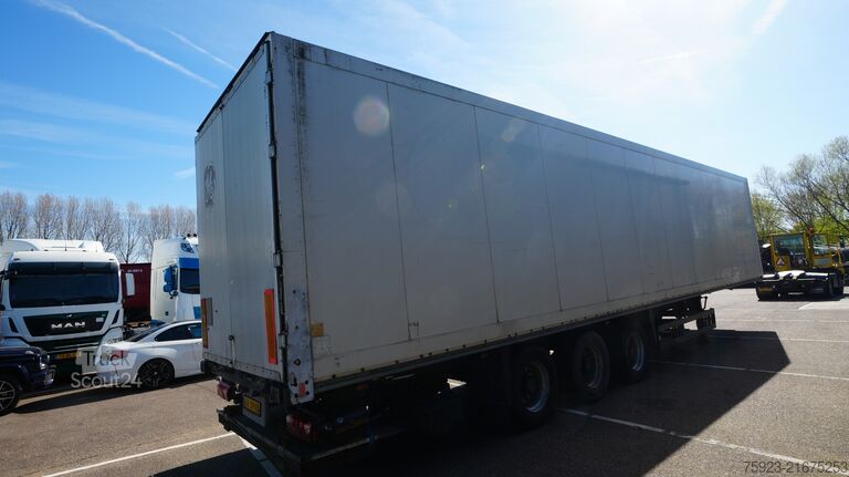 Valiză Schmitz 3 axle closed box trailer