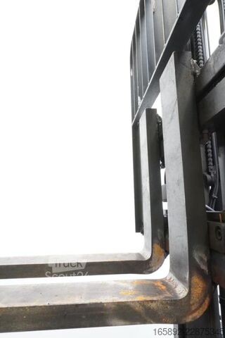 šakinis krautuvas Linde H 30 T 1202