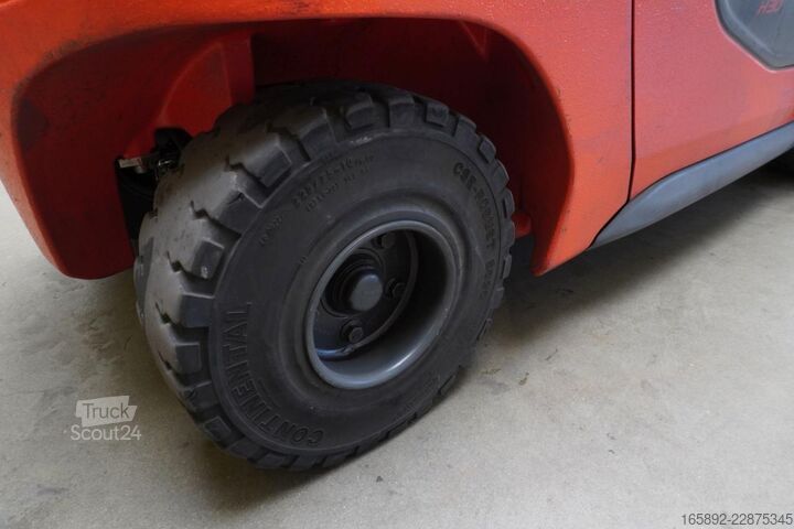 šakinis krautuvas Linde H 30 T 1202