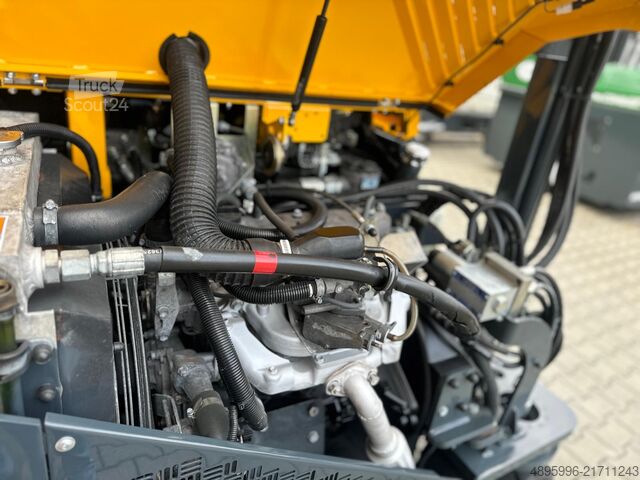 Négyirányú targoncát Combilift CB3000/LPG /2016 year/ Perfect condition