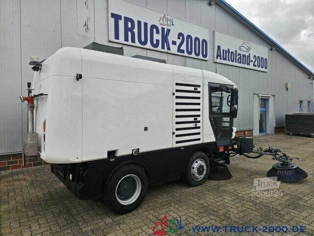 Подметальная машина Ravo Ravo 580 3 Besen HD- Reiniger mit Lanze 70 km/h