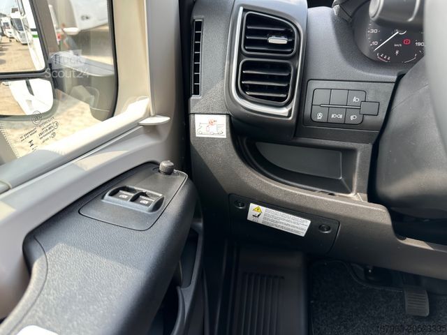 Daļēji integrēta kemperis CHAUSSON 640 Ultimate Line ~ viele Extras `26