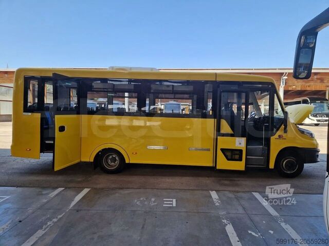Bus intercité IVECO Indcar