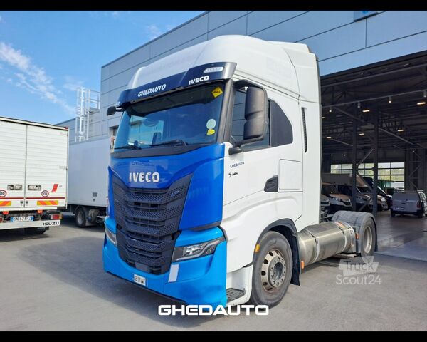 Standard dragbil IVECO TRATTORE STRADALE IVECO S-WAY 460 LNG  METANO