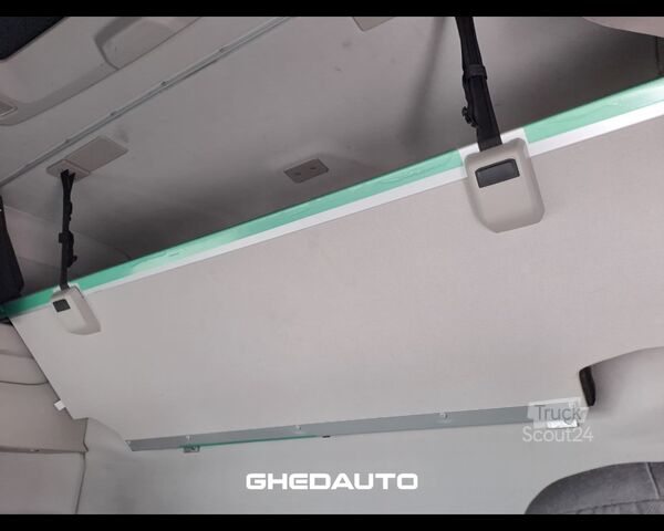 Standart çekici ünitesi IVECO TRATTORE STRADALE IVECO S-WAY 460 LNG  METANO