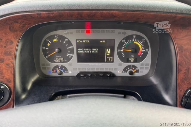 Kühlkoffer-LKW MERCEDES-BENZ Actros 1832 4x2 Bi-Temp Carrier TK