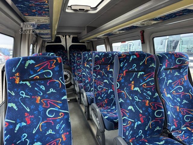 Автобус MERCEDES-BENZ Sprinter 519