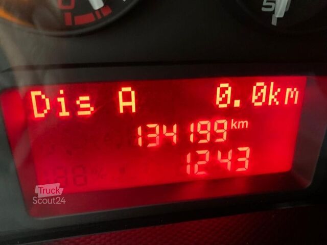 Fourgon tôlé Iveco Daily 35C12 - Furgone - Km 134.000 -