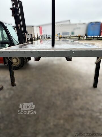 Odprto zamenljivo telo Krone Plattform 7,82m mit Steckrungen mittig