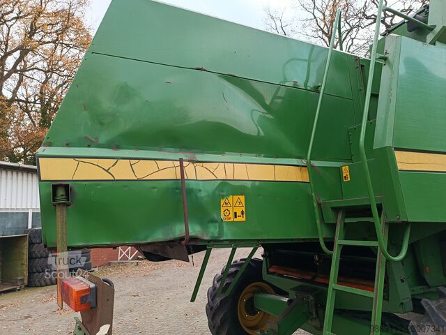 Ceifeira-debulhadora John Deere 2066
