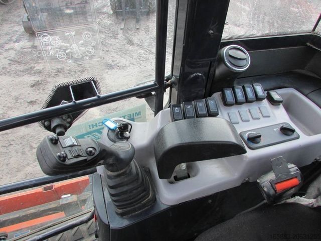 Cargadora de ruedas KUBOTA R 070 Radlader 35.800 EUR