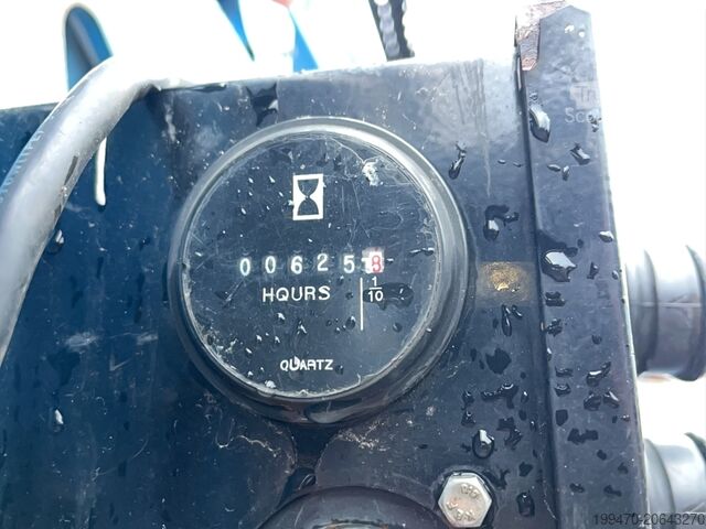 Piekabē montējams izlices pacēlājs Genie TZ-50 DC w/Drive (17m)