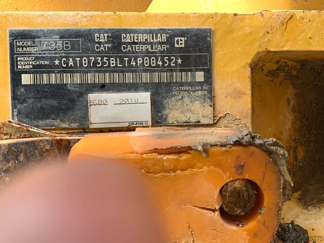 Šarnīru pašizgāzējs Caterpillar 735B