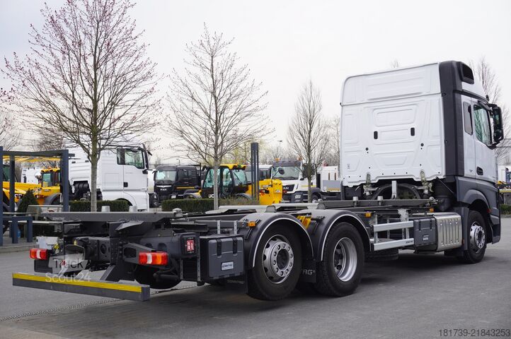 BDF / pre kurzy vedenia vozidiel Mercedes-Benz Actros 2540 6x2/ 10 tho. km!!! / 5 seats