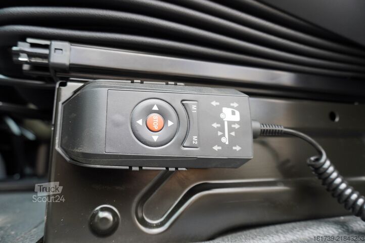 BDF / pre kurzy vedenia vozidiel Mercedes-Benz Actros 2540 6x2/ 10 tho. km!!! / 5 seats