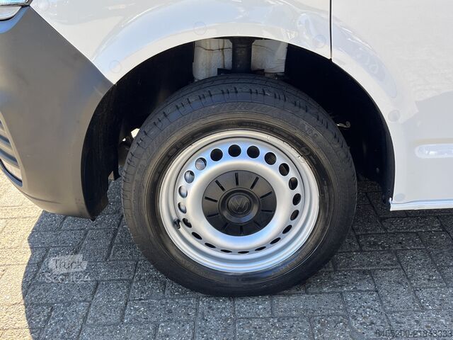 Platforma ładunkowa VW Transporter 2.0 TDI L2H1 DC Open laadbak Pick-u...