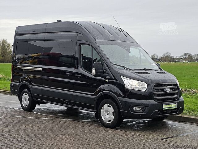 Kombi med högt tak FORD TRANSIT 2.0 L3H3 RWD Navi!