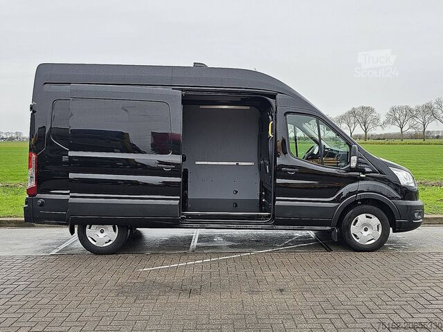 Kombi med högt tak FORD TRANSIT 2.0 L3H3 RWD Navi!
