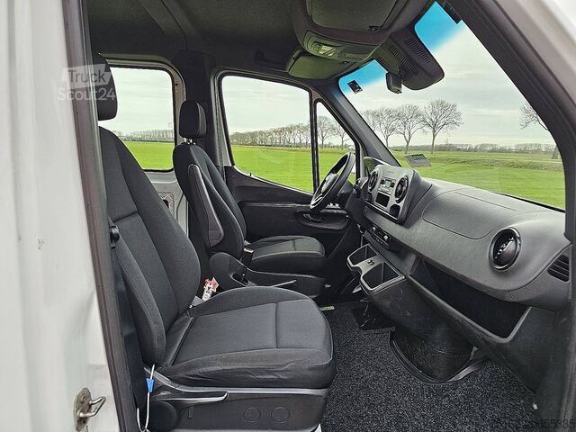 Camion à plateau avec grue MERCEDES-BENZ SPRINTER 514 ac automaat EURO6