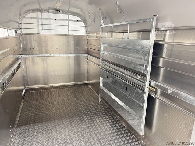 Boskapstrailer Nugent L3015S Viehanhänger