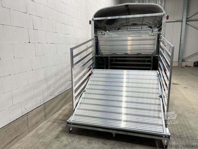 Boskapstrailer Nugent L4318H-H-SD Viehanhänger