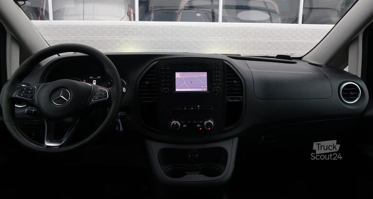 Magastetős kombi Mercedes-Benz Vito 119 CDI Extra Lang DC AUT/ LED/ CAMERA/ 2X...