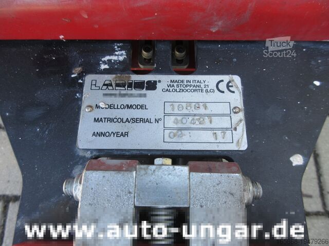 Road markings Larius Miro Liner Plus Airless Roadmarking Grac