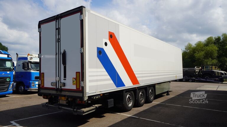 Refrigerated/frozen transport Schmitz Cargobull 3 AXLE FRIGO TRAILER WITH THERMO KING SLX I BI-...