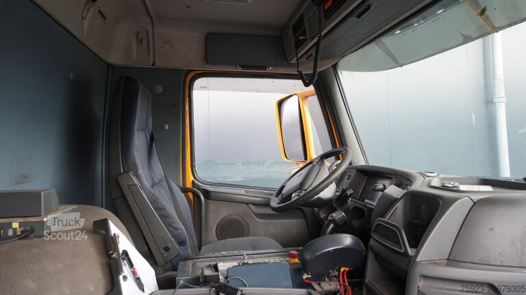 Alusta ja ohjaamo Volvo FM9 340 6X2 CHASSIS EURO 5 480000KM