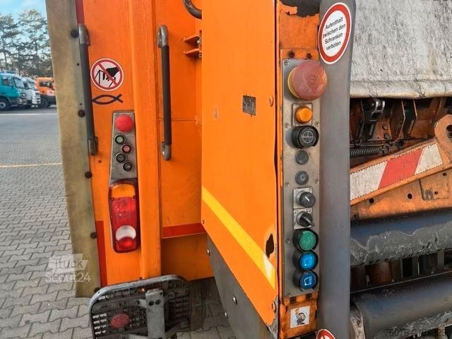 Atkritumu vedējs MERCEDES-BENZ 2532 L 6x2/4 Faun Rotopress  generalüberholt