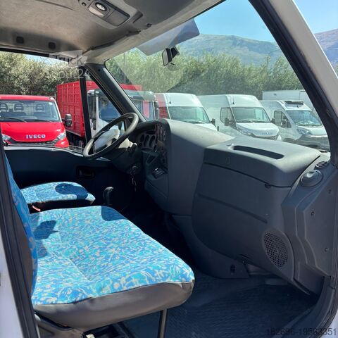 Uzun kasali kamyonet Iveco Daily 35