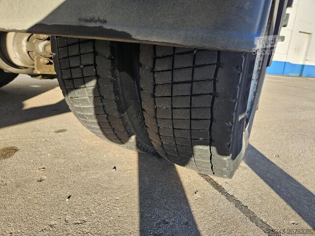 Camião caixa - equipado como oficina IVECO EUROCARGO ML 90E18 - E5 - ATELIER