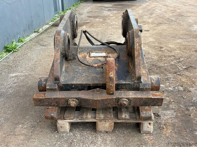 Ātrā savienotājs Caterpillar Quick Coupler CW70 for 374F