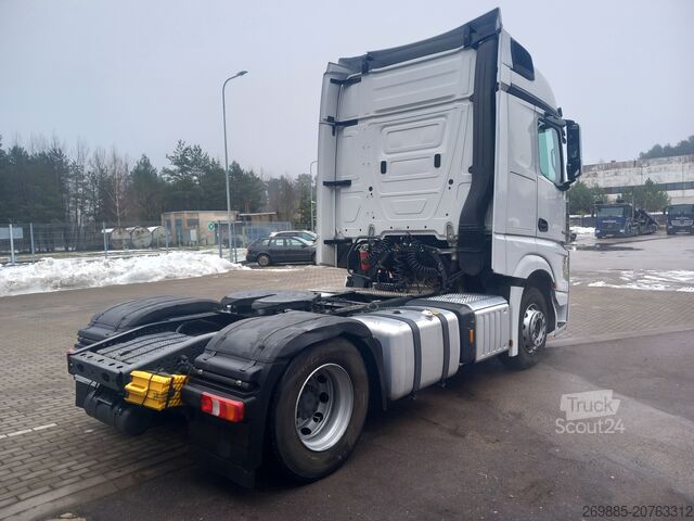 Standarta traktora vienība Mercedes-Benz Actros 1845 LS Big Space