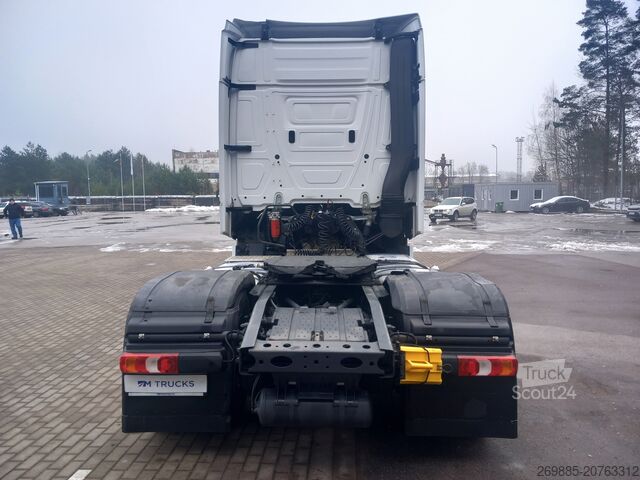 Standarta traktora vienība Mercedes-Benz Actros 1845 LS Big Space