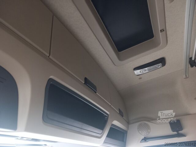 Standarta traktora vienība Mercedes-Benz Actros 1845 LS Big Space