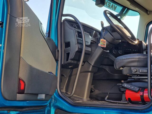 Araba taşıyıcı Volvo FH 500 Globetrotter XL Cartransporter Blyss Mod...