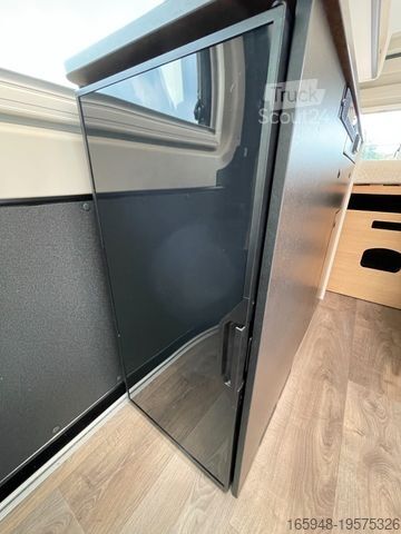 Camping-car PÖSSL Roadcruiser Revolution | Autom.*3. Bett*180 PS