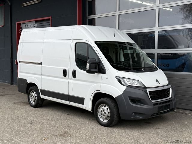 Furgon z wysokim dachem PEUGEOT Boxer Komfort Klimaaut. Kamera Hecktüren 270°