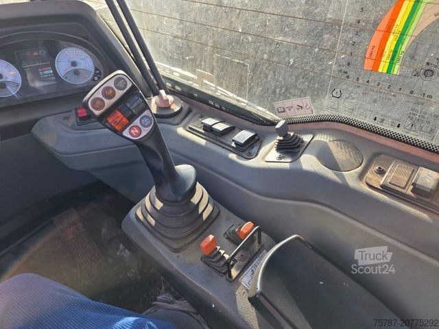 Manipulador telescópico Claas 960 Scorpion VP mit Schaufel + el