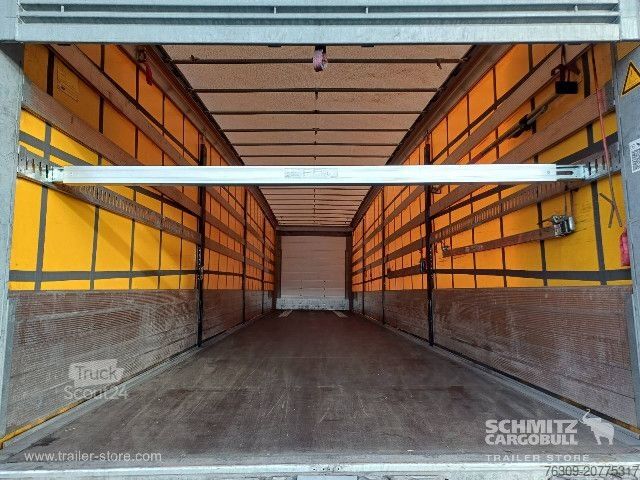 Semirimorchio con telone Schmitz Cargobull Curtainsider Standard Getränke