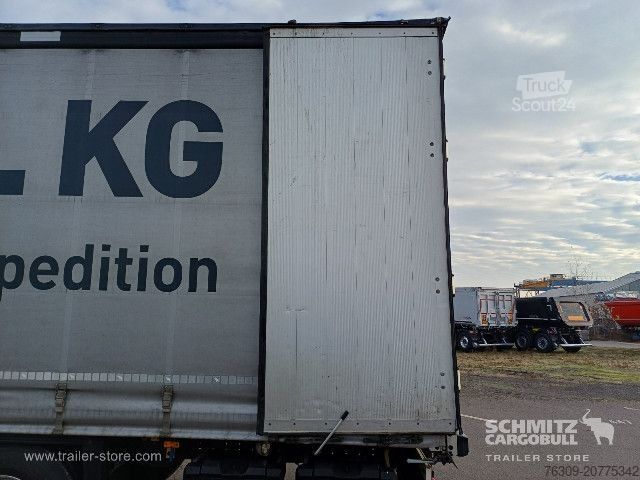 Semirimorchio con telone Schmitz Cargobull Curtainsider Standard Getränke