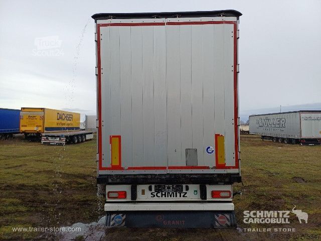 Semirimorchio con telone Schmitz Cargobull Curtainsider Standard Getränke