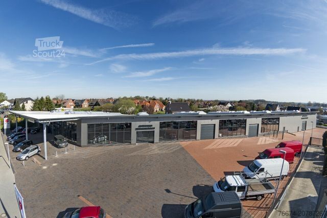 Slēgtais furgons RENAULT Trafic Kasten L1H1 3,0t Automatik Motorschaden