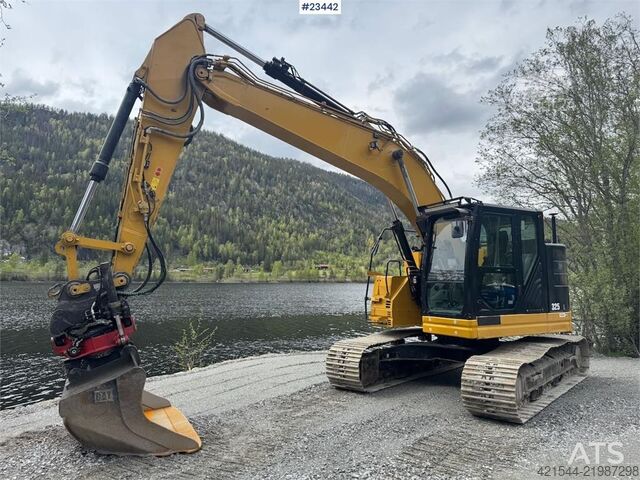 Paletli ekskavatör CAT 325FLCR Excavator – 2 Buckets, R8 Rototilt and Mak
