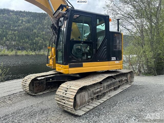 Paletli ekskavatör CAT 325FLCR Excavator – 2 Buckets, R8 Rototilt and Mak