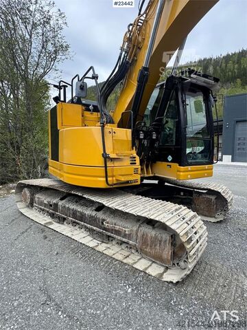 Paletli ekskavatör CAT 325FLCR Excavator – 2 Buckets, R8 Rototilt and Mak